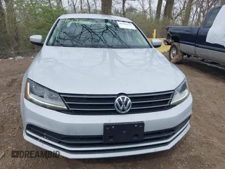 2017 Volkswagen Jetta S с VIN 3VW2B7AJ3HM384428, выставлен на аукционе IAAI как лот 41942676 с пробегом 57 167 миль миль и . История ставок и продаж доступна на DreamBid. Изображение 12.
