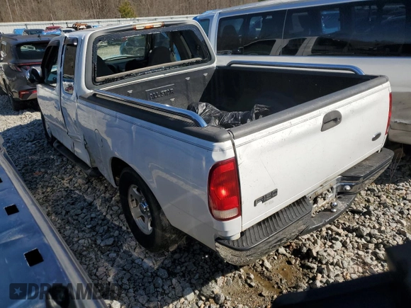 2000 Ford F-150 XL with VIN 1FTZX1727YNB23518, listed as a Copart auction lot 43914215 with 0 mi miles and Salvage Title. Bid and sale history available at carsss.com. Image 2.