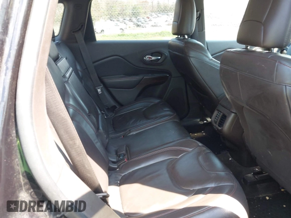 2014 Jeep Cherokee Trailhawk with VIN 1C4PJMBB6EW162303, listed as a IAAI auction lot 41910167 with 133,669 mi miles. Bid and sale history available at carsss.com. Image 8.
