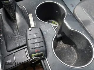 2017 Kia Sorento LX with VIN 5XYPG4A3XHG297598, listed as a IAAI auction lot 42029607 with 104,157 mi miles. Bid and sale history available at carsss.com. Image 11.