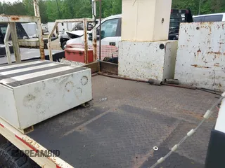 2015 Ram 2500 Tradesman z VIN 3C7WR4AJ8FG593032, wystawiony jako IAAI lot #42110504 z przebiegiem 290 428 mil mil oraz . Historia ofert i sprzedaży dostępna na DreamBid. Obrazek 8.