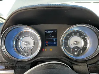 2012 Chrysler 300 Limited z VIN 2C3CCACGXCH204098, wystawiony jako Copart lot #49424685 z przebiegiem 258 888 mil mil oraz Szkoda całkowita • Salvage title. Historia ofert i sprzedaży dostępna na DreamBid. Obrazek 9.