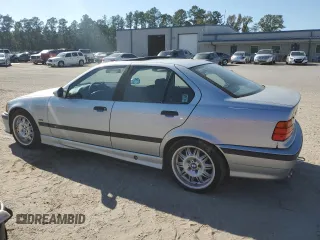 1997 BMW M3 z VIN WBSCD9325VEE06798, wystawiony jako Copart lot #74915394 z przebiegiem Nie podano mil oraz Czysty tytuł • Clean title. Historia ofert i sprzedaży dostępna na DreamBid. Obrazek 2.