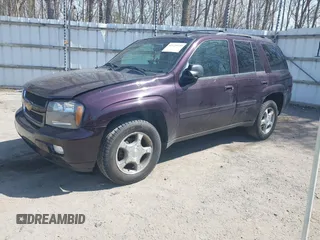 2009 Chevrolet TrailBlazer LT w/2LT with VIN 1GNDT33S092101667, listed as a IAAI auction lot 42124720 with 114,705 mi miles. Bid and sale history available at carsss.com. Image 2.