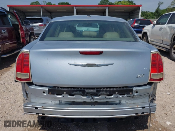 2013 Chrysler 300 z VIN 2C3CCAAG4DH728383, wystawiony jako IAAI lot #42243346 z przebiegiem 208 955 mil mil oraz . Historia ofert i sprzedaży dostępna na DreamBid. Obrazek 17.
