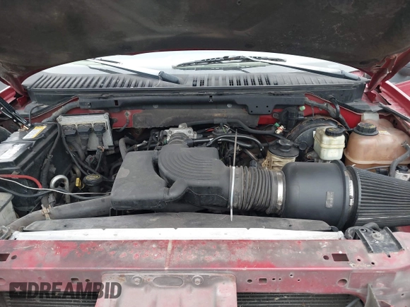 2004 Ford Expedition Special Service with VIN 1FMPU15L44LB86041, listed as a IAAI auction lot 41411675 with 1 mi miles. Bid and sale history available at carsss.com. Image 10.