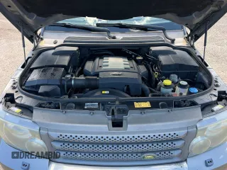 2009 Land Rover Range Rover Sport HSE with VIN SALSF25439A214589, listed as a Copart auction lot 80396274 with 208,970 mi miles and Clean Title. Bid and sale history available at carsss.com. Image 7.
