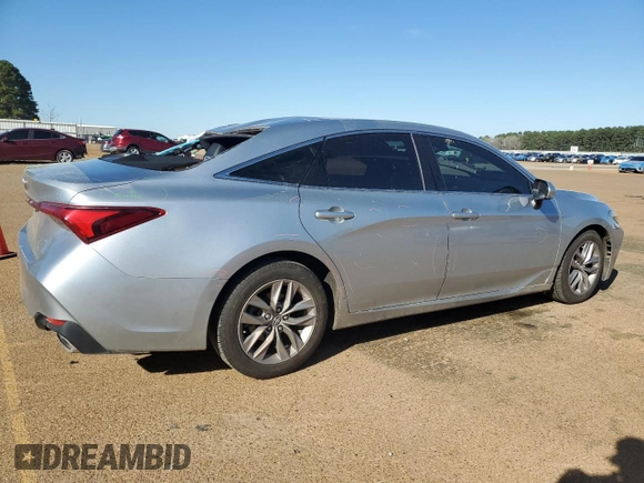 2019 Toyota Avalon XLE z VIN 4T1BZ1FB7KU007094, wystawiony jako Copart lot #49436975 z przebiegiem 103 299 mil mil oraz Szkoda całkowita • Salvage title. Historia ofert i sprzedaży dostępna na DreamBid. Obrazek 3.