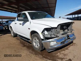 2012 Ram 1500 Lone Star z VIN 1C6RD7GT0CS119803, wystawiony jako IAAI lot #42246853 z przebiegiem 134 713 mil mil oraz . Historia ofert i sprzedaży dostępna na DreamBid. Obrazek 1.