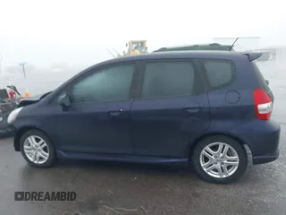 2008 Honda Fit Sport z VIN JHMGD38608S036542, wystawiony jako IAAI lot #41214139 z przebiegiem 135 893 mil mil oraz . Historia ofert i sprzedaży dostępna na DreamBid. Obrazek 13.