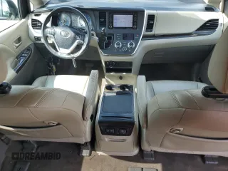 2018 Toyota Sienna XLE Auto Access Seat with VIN 5TDYZ3DC9JS908685, listed as a Copart auction lot 59714785 with 134,997 mi miles and Salvage title. Bid and sale history available at DreamBid. Image 8.