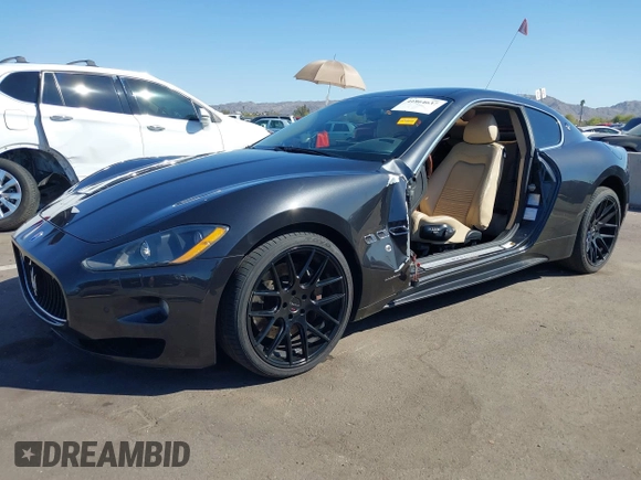 2009 Maserati GranTurismo с VIN ZAMHL45A390047969, выставлен на аукционе IAAI как лот 41864637 с пробегом 37 590 миль миль и . История ставок и продаж доступна на DreamBid. Изображение 18.