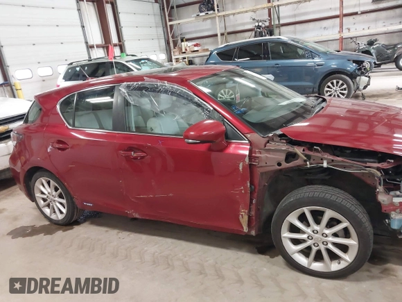 2011 Lexus CT 200h z VIN JTHKD5BH6B2042420, wystawiony jako IAAI lot #41700918 z przebiegiem 131 348 mil mil oraz . Historia ofert i sprzedaży dostępna na DreamBid. Obrazek 13.