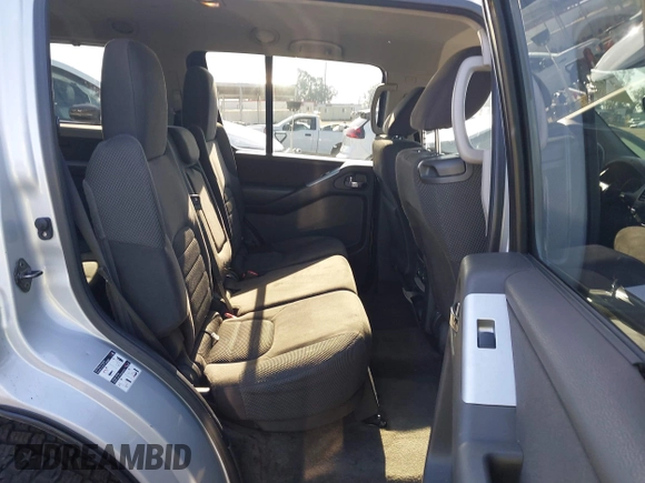 2012 Nissan Pathfinder S z VIN 5N1AR1NN8CC619075, wystawiony jako IAAI lot #42227462 z przebiegiem 93 991 mil mil oraz . Historia ofert i sprzedaży dostępna na DreamBid. Obrazek 8.