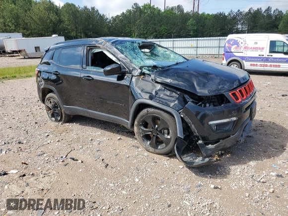 2019 Jeep Compass Altitude with VIN 3C4NJDBB1KT781349, listed as a Copart auction lot 55498805 with 40,365 mi miles and Salvage title. Bid and sale history available at DreamBid. Image 4.