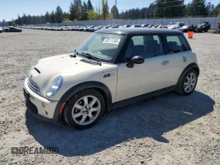 2006 MINI Hardtop S with VIN WMWRE33526TJ48561, listed as a Copart auction lot 53217245 with 154,128 mi miles and Clean Title. Bid and sale history available at DreamBid. Image 1.