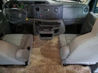 2011 Ford Econoline Cargo Commercial с VIN 1FTNE1EW6BDB02070, выставлен на аукционе Copart как лот 58601985 с пробегом 58 381 миль миль и Списание • Salvage title. История ставок и продаж доступна на DreamBid. Изображение 8.