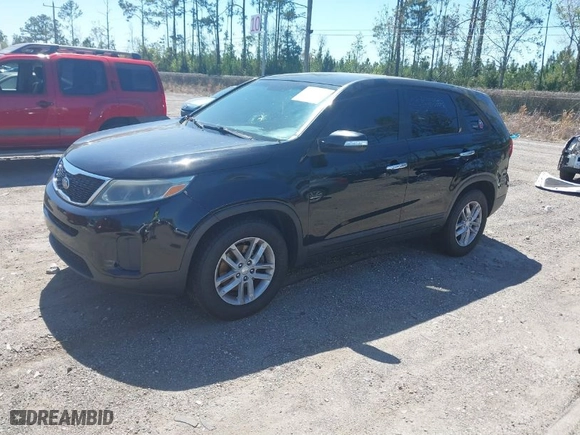 2014 Kia Sorento LX with VIN 5XYKT3A64EG501785, listed as a IAAI auction lot 41843372 with NaN miles. Bid and sale history available at carsss.com. Image 2.