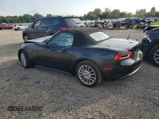 2017 FIAT 124 Spider Elaborazione Abarth z VIN JC1NFAEK0H0106560, wystawiony jako Copart lot #72044394 z przebiegiem Nie podano mil oraz Szkody całkowita. Historia ofert i sprzedaży dostępna na DreamBid. Obrazek 2.
