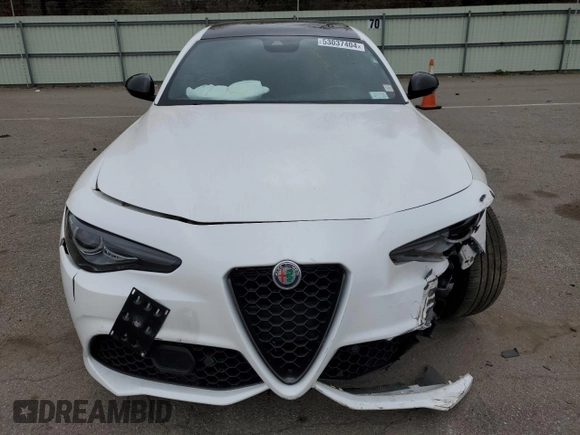 2020 Alfa Romeo Giulia Ti Sport with VIN ZARFANBN6L7634749, listed as a Copart auction lot 53037404 with 52,154 mi miles and Salvage Title. Bid and sale history available at carsss.com. Image 5.