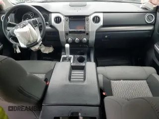 2017 Toyota Tundra SR с VIN 5TFRM5F16HX117710, выставлен на аукционе Copart как лот 56894855 с пробегом 61 411 миль миль и Списание • Salvage title. История ставок и продаж доступна на DreamBid. Изображение 8.