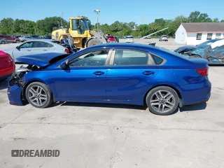 2019 Kia Forte S z VIN 3KPF34AD2KE114151, wystawiony jako IAAI lot #41986742 z przebiegiem 44 922 mil mil oraz . Historia ofert i sprzedaży dostępna na DreamBid. Obrazek 15.