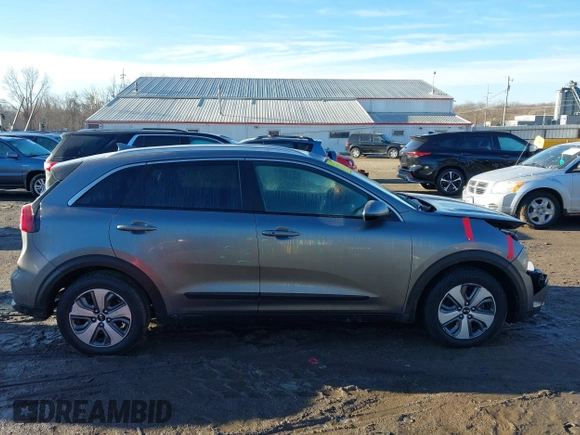 2018 Kia Niro LX with VIN KNDCB3LC9J5157982, listed as a IAAI auction lot 41660700 with 63,023 mi miles. Bid and sale history available at carsss.com. Image 14.