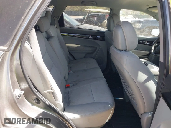 2013 Kia Sorento LX with VIN 5XYKTDA69DG360796, listed as a IAAI auction lot 41735901 with 216,875 mi miles. Bid and sale history available at carsss.com. Image 8.