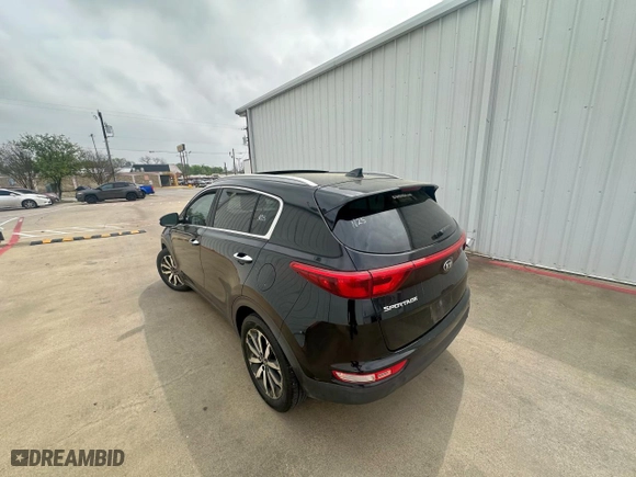 2017 Kia Sportage EX with VIN KNDPN3AC6H7117904, listed as a Copart auction lot 51713705 with 131,471 mi miles and Clean Title. Bid and sale history available at carsss.com. Image 3.