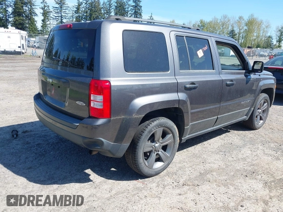 2014 Jeep Patriot Latitude with VIN 1C4NJPFA5ED928074, listed as a IAAI auction lot 42035754 with 155,636 mi miles and . Bid and sale history available at carsss.com. Image 4.