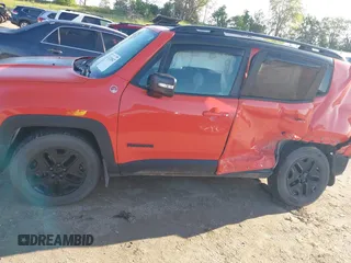 2018 Jeep Renegade Trailhawk z VIN ZACCJBCB6JPH44846, wystawiony jako IAAI lot #42320847 z przebiegiem 103 004 mil mil oraz . Historia ofert i sprzedaży dostępna na DreamBid. Obrazek 14.