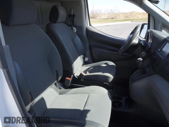 2020 Nissan NV200 SV with VIN 3N6CM0KN6LK698991, listed as a Copart auction lot 58439785 with 102,214 mi miles and Salvage title. Bid and sale history available at DreamBid. Image 5.