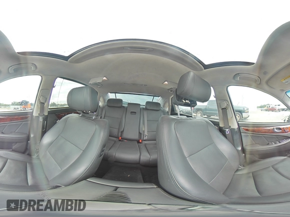 2015 Hyundai Equus Ultimate z VIN KMHGH4JH4FU096943, wystawiony jako Copart lot #70185544 z przebiegiem 98 074 mil mil oraz Szkoda całkowita • Salvage title. Historia ofert i sprzedaży dostępna na DreamBid. Obrazek 13.