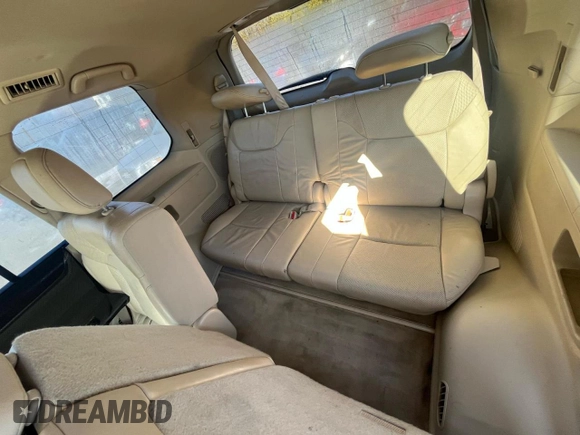2016 Lexus LX 570 with VIN JTJHY7AX4G4217339, listed as a Copart auction lot 47264915 with 110,617 mi miles and Clean title. Bid and sale history available at DreamBid. Image 7.