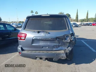 2018 Toyota Sequoia SR5 with VIN 5TDZY5G11JS071489, listed as a IAAI auction lot 41350026 with 47,570 mi miles. Bid and sale history available at carsss.com. Image 16.