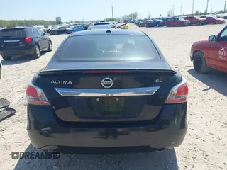 2015 Nissan Altima S with VIN 1N4AL3AP0FN381651, listed as a IAAI auction lot 42102250 with 91,670 mi miles and . Bid and sale history available at DreamBid. Image 17.