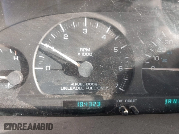 1996 Dodge Grand Caravan with VIN 1B4GP54R9TB328555, listed as a IAAI auction lot 40770123 with 184,323 mi miles and . Bid and sale history available at DreamBid. Image 15.