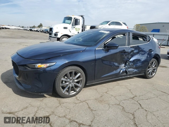 2019 Mazda 3 Preferred with VIN JM1BPAMM0K1139338, listed as a Copart auction lot 43773725 with 45,138 mi miles and Salvage title. Bid and sale history available at DreamBid. Image 1.