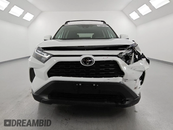 2022 Toyota RAV4 XLE with VIN 2T3W1RFV1NW234956, listed as a Copart auction lot 59725315 with 29,587 mi miles and Clean title. Bid and sale history available at DreamBid. Image 5.