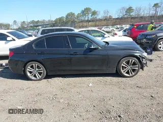 2012 BMW 3 Series 335i z VIN WBA3A9G51CNN67676, wystawiony jako IAAI lot #42018634 z przebiegiem 62 330 mil mil oraz . Historia ofert i sprzedaży dostępna na DreamBid. Obrazek 13.