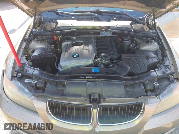 2006 BMW 3 Series 325xi with VIN WBAVD13546KV03001, listed as a IAAI auction lot 42392670 with Not provided miles and . Bid and sale history available at DreamBid. Image 10.