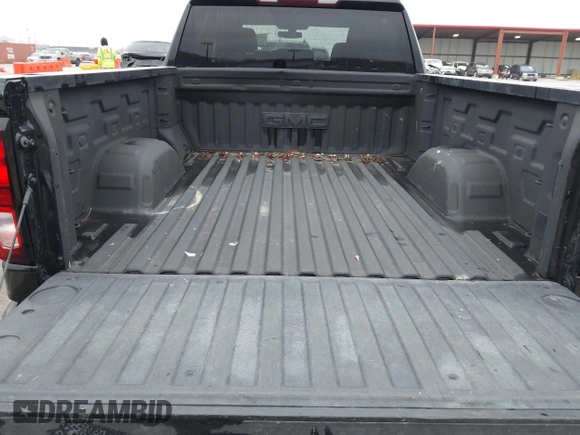 2021 GMC Sierra 1500 Elevation with VIN 3GTU9CED9MG202180, listed as a IAAI auction lot 41991897 with 87,744 mi miles and . Bid and sale history available at DreamBid. Image 18.