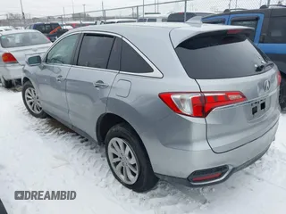 2017 Acura RDX w/Technology Pkg with VIN 5J8TB4H58HL031488, listed as a IAAI auction lot 41274882 with 124,066 mi miles. Bid and sale history available at carsss.com. Image 3.
