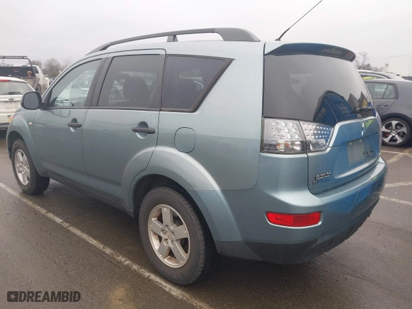 2007 Mitsubishi Outlander ES with VIN JA4MS31X57U010562, listed as a IAAI auction lot 41446868 with 115,464 mi miles. Bid and sale history available at carsss.com. Image 3.