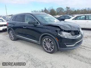 2017 Lincoln MKX Reserve with VIN 2LMPJ6LR0HBL16324, listed as a IAAI auction lot 41157696 with 118,028 mi miles. Bid and sale history available at carsss.com. Image 1.