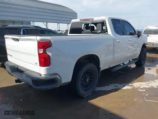 2019 Chevrolet Silverado 1500 LT with VIN 1GCRYDED9KZ239788, listed as a IAAI auction lot 41342379 with 93,872 mi miles. Bid and sale history available at carsss.com. Image 4.