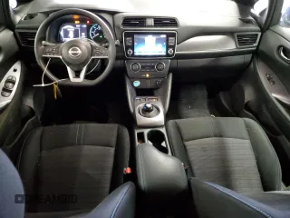 2025 Nissan LEAF S with VIN 1N4AZ1BV3SC550308, listed as a Copart auction lot 86393354 with 9,011 mi miles and Salvage Title. Bid and sale history available at carsss.com. Image 8.