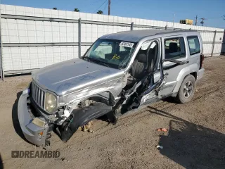 2008 Jeep Liberty Sport z VIN 1J8GN28KX8W276866, wystawiony jako Copart lot #52497145 z przebiegiem Nie podano mil oraz Nie do naprawy. Historia ofert i sprzedaży dostępna na DreamBid. Obrazek 1.