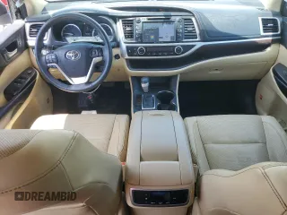 2016 Toyota Highlander Limited with VIN 5TDDKRFH2GS334499, listed as a Copart auction lot 56685955 with 100,605 mi miles and Salvage title. Bid and sale history available at DreamBid. Image 8.
