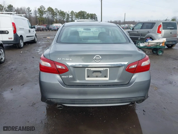 2018 Nissan Altima 2.5 SL with VIN 1N4AL3AP4JC108619, listed as a IAAI auction lot 41467308 with 117,689 mi miles. Bid and sale history available at carsss.com. Image 16.